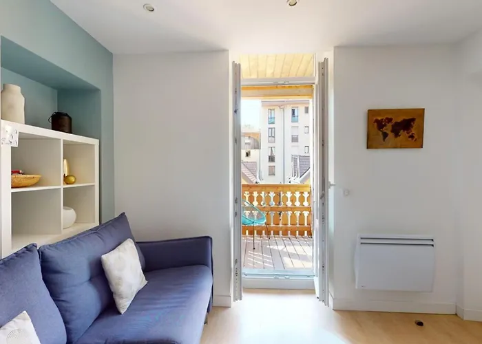 Le Royale W Balcony *